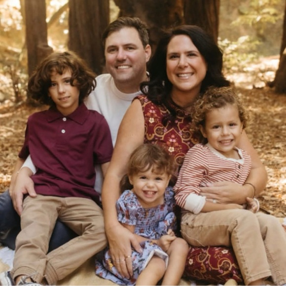 Meet your Posher, Alli! 🎉 everything must go!!! - Picture 4 of 5